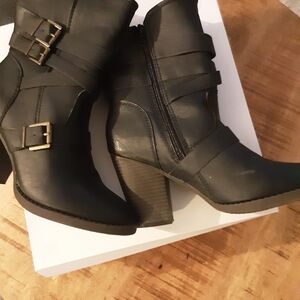 Just FAB Black Buckled Faux-Leather Ankle Booties 8